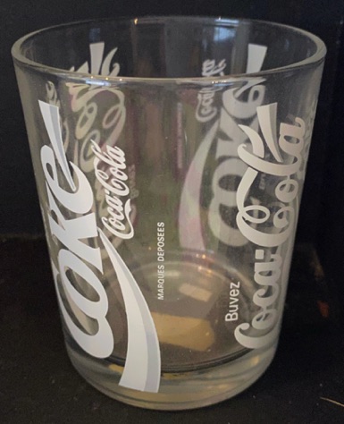 308081-1 € 3,00 coca cola glas witte letters D7,5 h 9,5 cm.jpeg